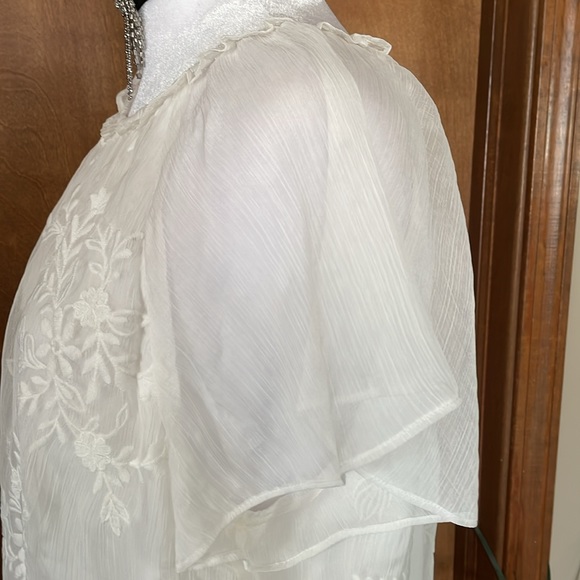 Romantic Peasant Blouse by CeCe - Picture 8 of 16